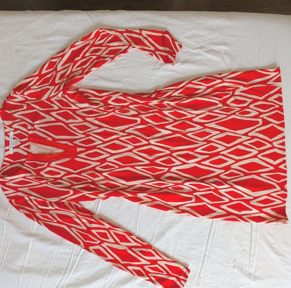 Diana Von Furstenberg Red patterned short dress 🍒 - Picture 4 of 7